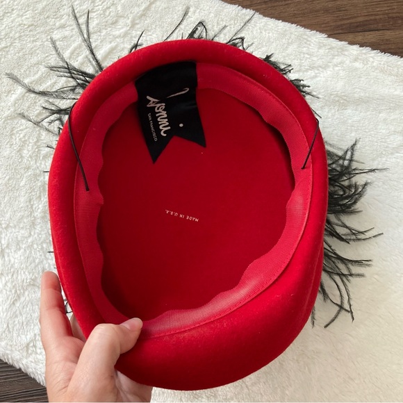 Vintage Red and Black Feathered Hat - Picture 8 of 15